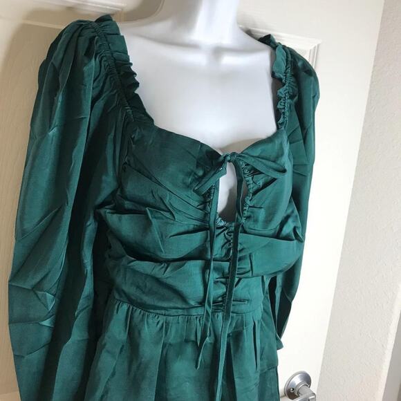 SIX/FIFTY Women's Ruby Blouse Puff Sleeves Smocked Back Hunter Green NEW~ Size L - Picture 4 of 8